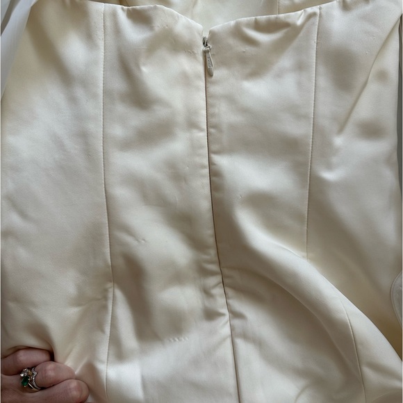 Wedding Gown - Picture 8 of 9